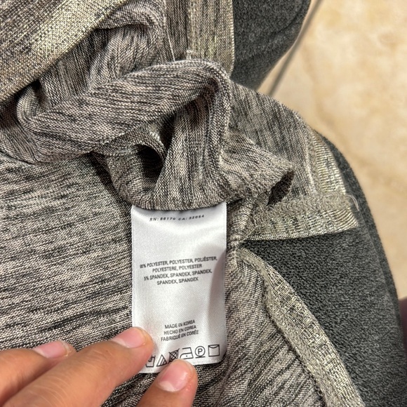 Casual Heather Gray V-Neck Tee - Picture 5 of 7